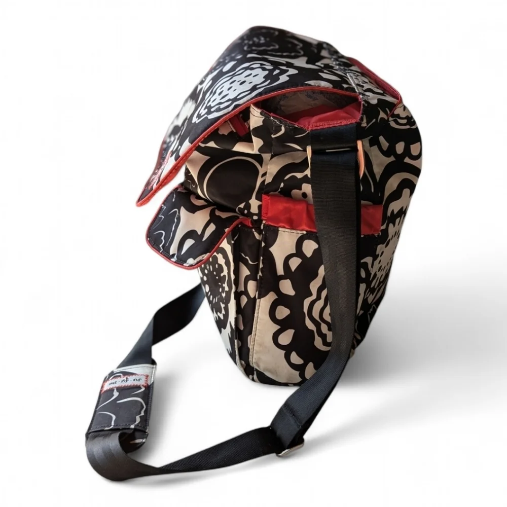 Ju-Ju-Be Onyx Blossoms Be Hip Messenger Diaper Bag‎ Floral Magnetic Snaps